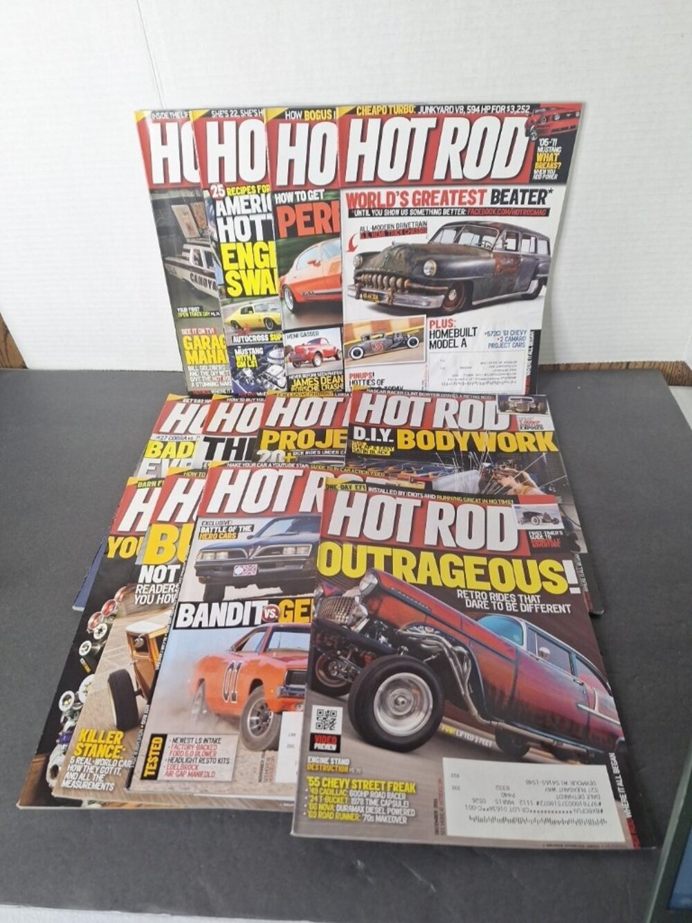HOT ROD MAGAZINE FULL YEAR 2011.....COMPLETE TWELVE ISSUES JAN to DEC - Picture 1 of 13